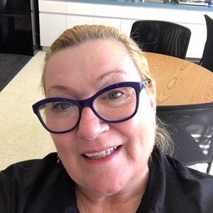 Meet your Posher, Dorene